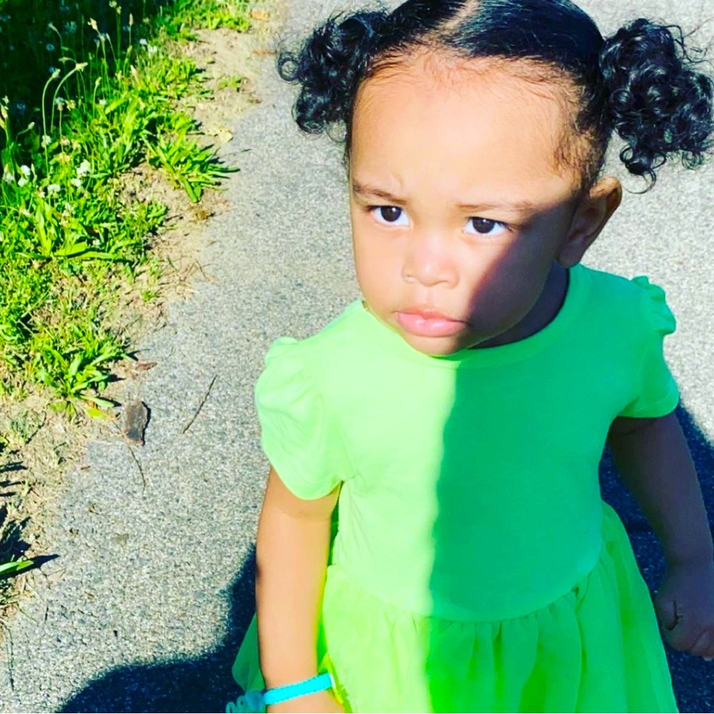 Toddler Girls like Green Tutu Dress, size 2T